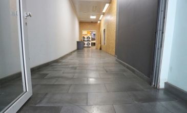 Bockstael: atelier/dépôt/espace polyvalent +-200m²