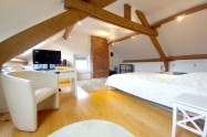 Gallery 01