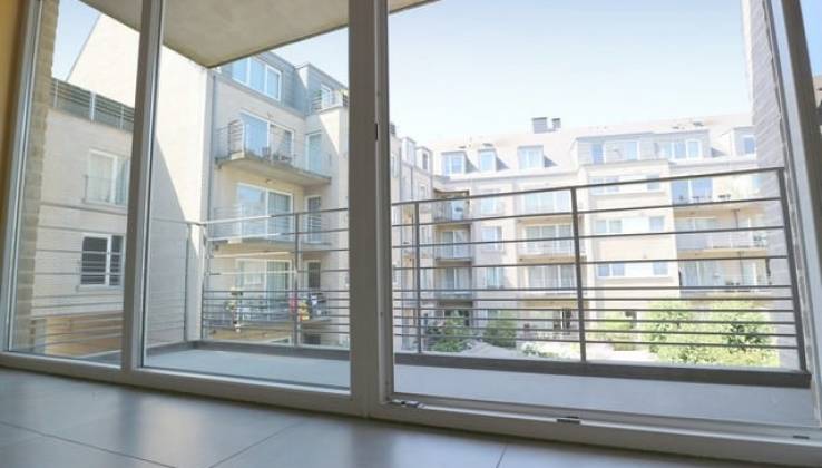 Ecole Européenne/Cora: magnifique appartement 107m², 2 chambres,terrasse+parking