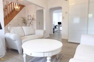 Gallery 01
