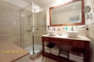 Gallery 01