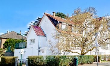 EU/Chant d'Oiseau-magnifique villa 3 façades à moderniser-poss.prof.libérale