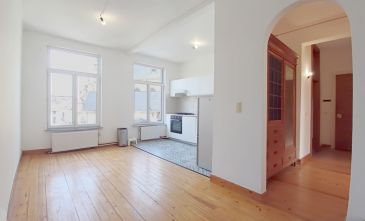 De Brouckère/Béguinage.Appt de charme rénové (1ch poss 2).